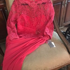 New w/tags rickie freeman-TERI JON evening gown.